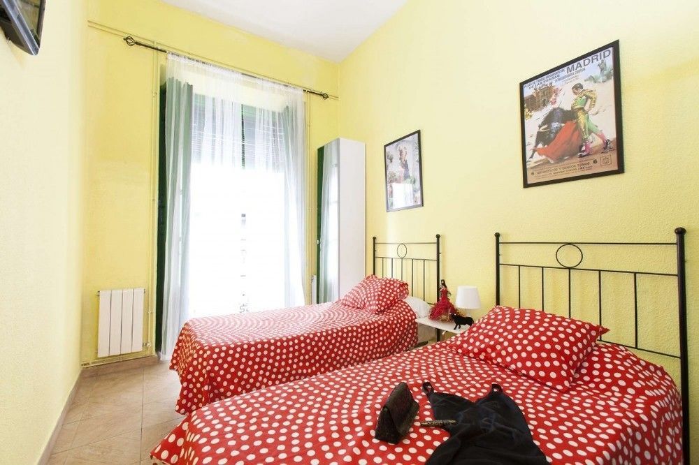 Hostal Bahia มาดริด ภายนอก รูปภาพ